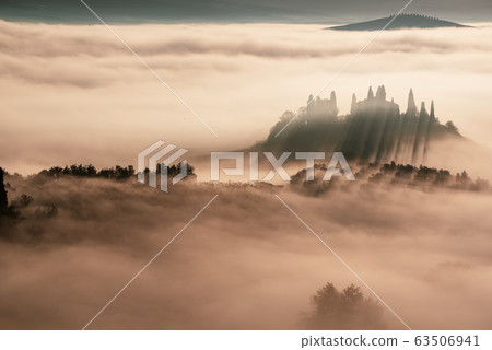 Drowned in the fog Drowned in the fog 63506941