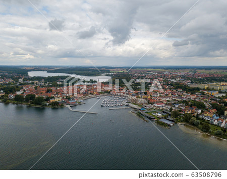 Aerial view on the town of Waren at Lake Mueritz 63508796