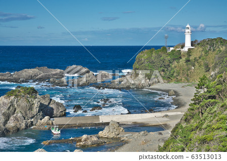 [Shiomisaki Lighthouse] Shiomisaki, Kushimoto-cho, Higashimuro-gun, Wakayama Prefecture 63513013