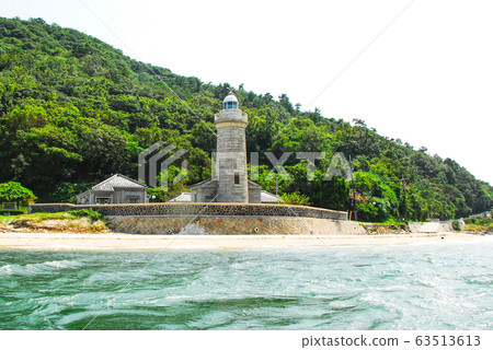 瀨戶內海巡遊，從船頂的小島燈塔 63513613