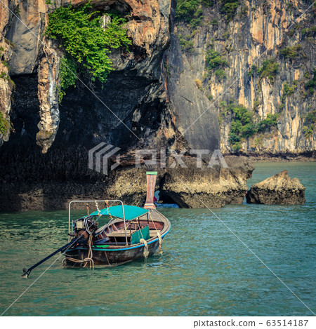 Boat by Koh Hong island 63514187