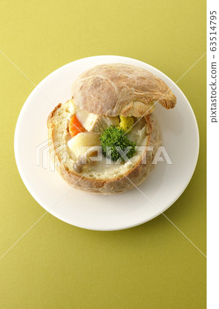 Bread stew 63514795