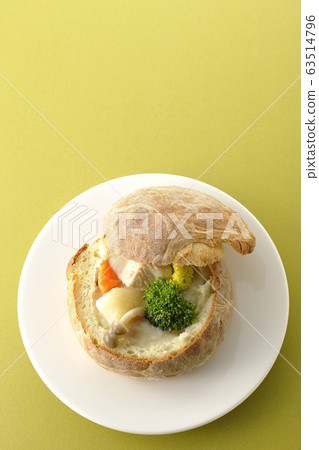 Bread stew 63514796