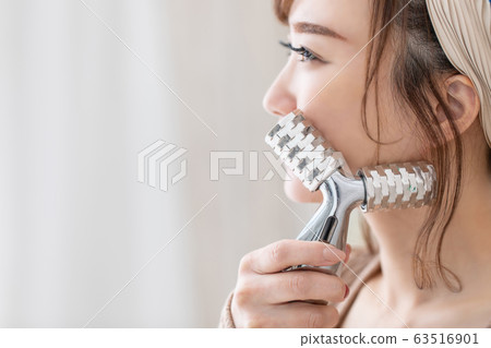Woman in room wear Woman in room wear 63516901