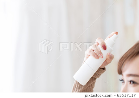 穿房間的女人 穿房間的女人 63517117
