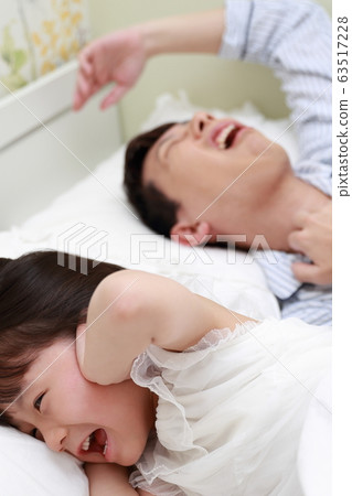 Ibiki (parent and child family sleep Ikumen dad daughter child care child care lifestyle family toddler) Ibiki (parent and child family sleep Ikumen dad daughter child care child care lifestyle family toddler) 63517228