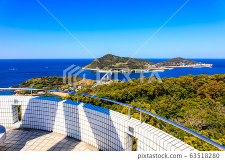View of Iojima from the observatory at Koyaki Park [Nagasaki City, Nagasaki Prefecture] 63518280