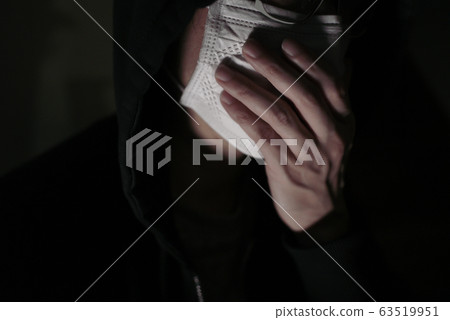 People who wear masks for illness; colds; coughs; infection prevention People who wear masks for illness; colds; coughs; infection prevention 63519951