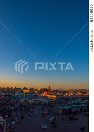 The hustle and bustle of Jamaâ El Fna Square 63526930