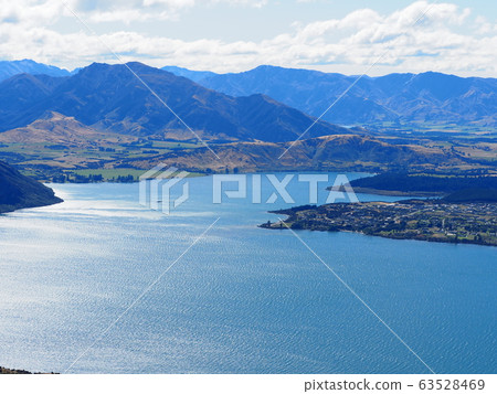 New Zealand landscape 63528469