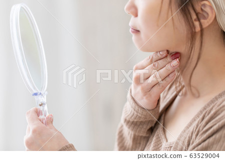 穿房間的女人 63529004