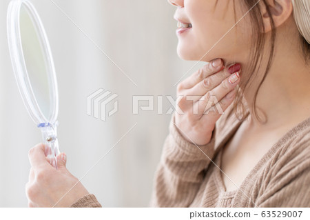 Woman in room wear 63529007