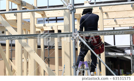 Craftsman who builds a new house Craftsman who builds a new house 63531575
