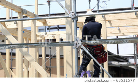 建造新房子的工匠 建造新房子的工匠 63531577