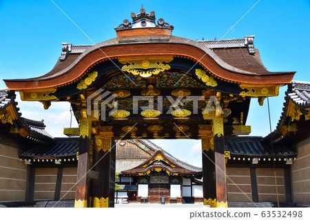 Nijo Castle Karamon 63532498