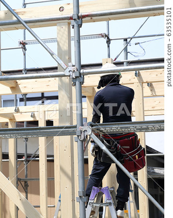 建造新房子的工匠 建造新房子的工匠 63535101