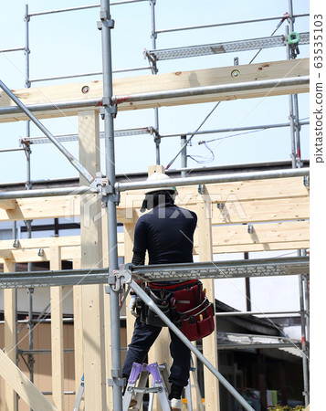 建造新房子的工匠 建造新房子的工匠 63535103