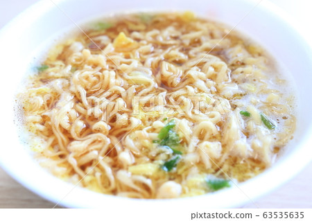 美味的杯麵 63535635