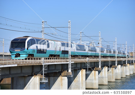 Tokaido Main Line Chigasaki-Hiratsuka JR East Series 251 RE-4 (Omiya) "Super View Odoriko" 63538897