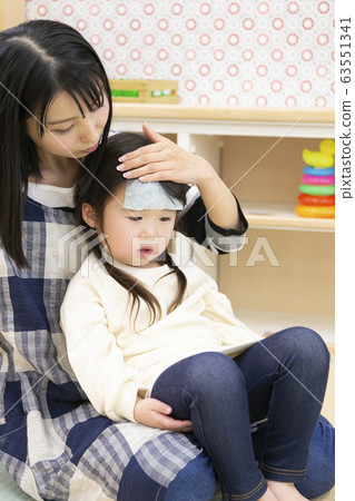 感冒的女孩 63551341