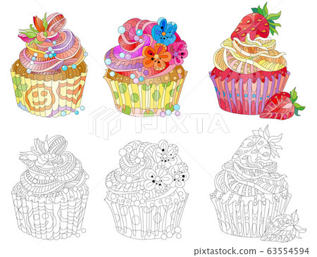 Vector set of cupcakes with strawberry, flowers 63554594