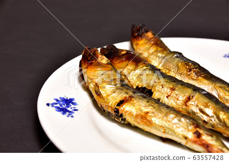 烤沙丁魚 63557428