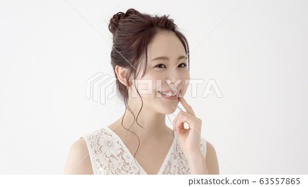 Woman beauty teeth whitening 63557865