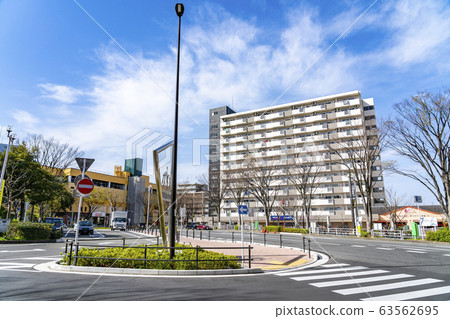 [東京]成瀨站車站前風景 63562695