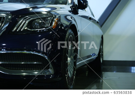 Car exterior 63563838