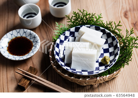 Sashimi kamaboko 63564948