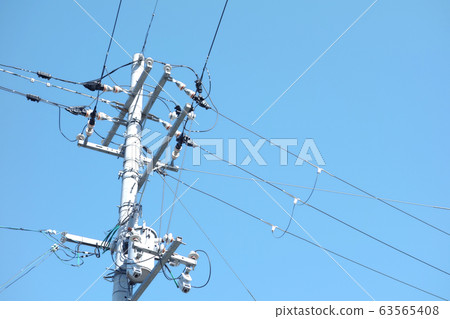 Telephone pole electric wire 63565408