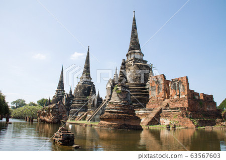 Wat Phra Sri Sanphet at Ayutthaya Historical Park Thailand during flood 63567603