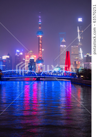 <<Shanghai>> Night view of the Bund, Skyscraper of Rikukashi <<Shanghai>> Night view of the Bund, Skyscraper of Rikukashi 63570251