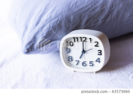 clock clock 63573660