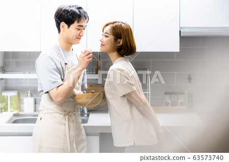 新婚夫婦的生活方式廚房 新婚夫婦的生活方式廚房 63573740