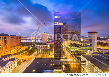 St. Louis, Missouri, USA Cityscape at Dusk 63574121