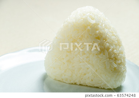 Simple rice balls and salted rice balls. Simple rice balls and salted rice balls. 63574248