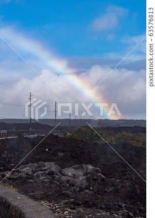 夏威夷島上空的彩虹 夏威夷島上空的彩虹 63576813
