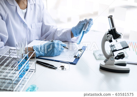 Biochemistry laboratory research, Chemist is Biochemistry laboratory research, Chemist is 63581575