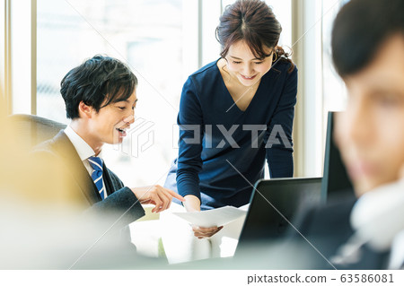 Business office consultation boss subordinate Business office consultation boss subordinate 63586081