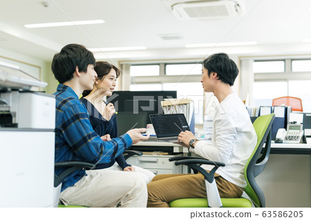 Office business engineer meeting Office business engineer meeting 63586205