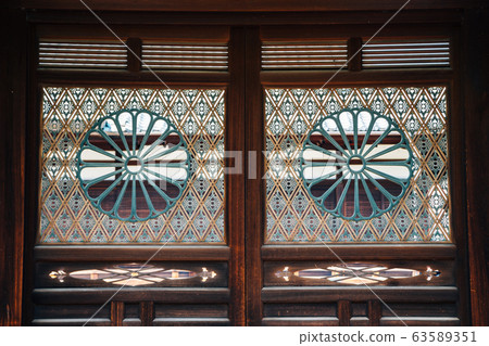 Toji temple traditional wooden door in Kyoto, Japan 63589351
