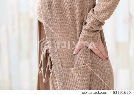 穿房間的女人 穿房間的女人 63591630