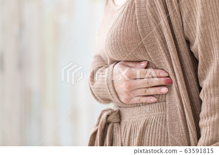 穿房間的女人 穿房間的女人 63591815