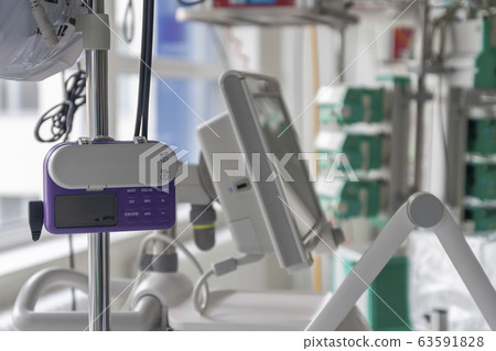 A small, lightweight, portable enteral feeding pump A small, lightweight, portable enteral feeding pump 63591828