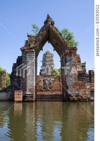 Wat Rat Burana at Ayutthaya Historical Park Thailand during flood Wat Rat Burana at Ayutthaya Historical Park Thailand during flood 63593012
