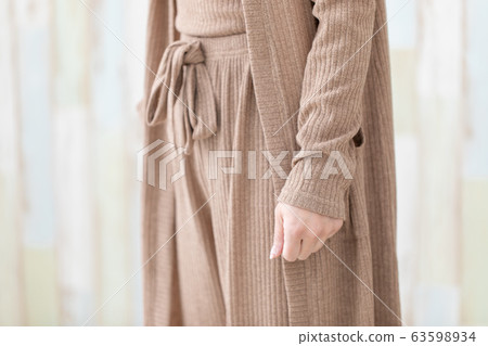 穿房間的女人 穿房間的女人 63598934