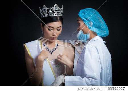 Miss Beauty Queen Pageant Contest with Diamond 63599027