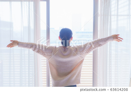 Morning Morning Gymnastics Window Body Clock Women Young Children Japanese People Refreshing Asahi Spring Morning Morning Gymnastics Window Body Clock Women Young Children Japanese People Refreshing Asahi Spring 63614208