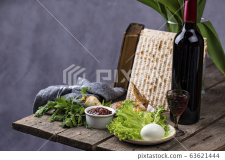 Symbolic of Jewish holiday Pesah Symbolic of Jewish holiday Pesah 63621444